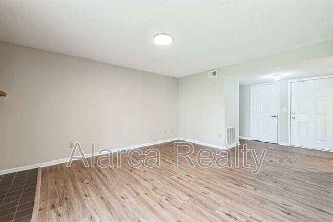 Building Photo - 7823 Davinci Ln