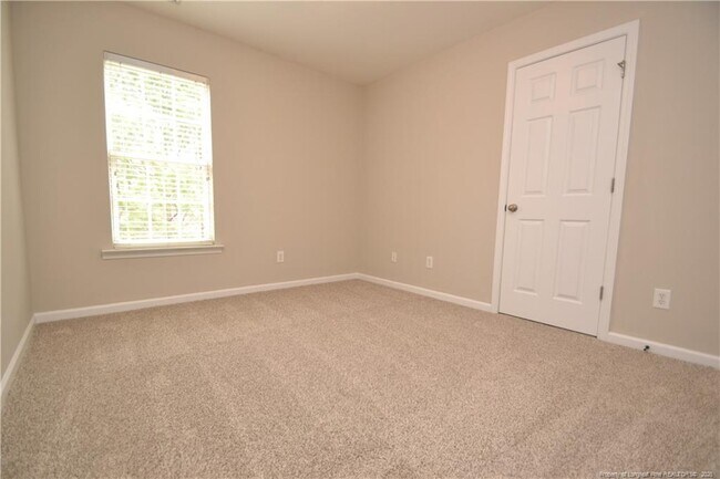 Building Photo - 7830 Clover Creek Ct