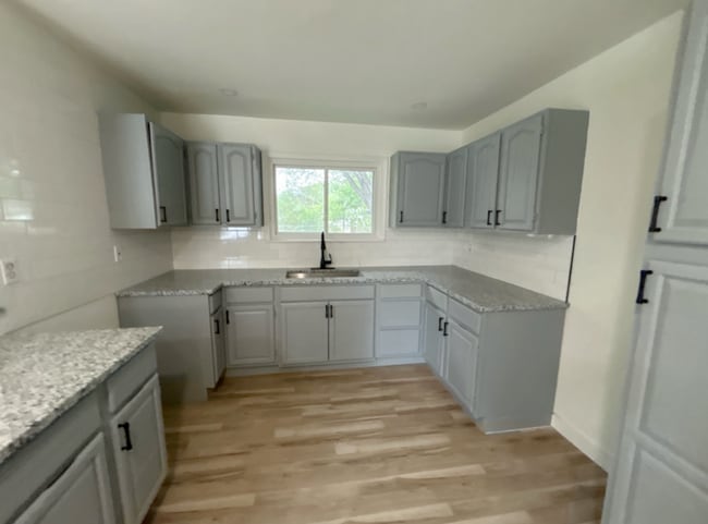 Building Photo - 317 W Lindbergh Blvd