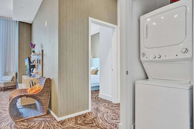 Building Photo - 4111 S Ocean Dr