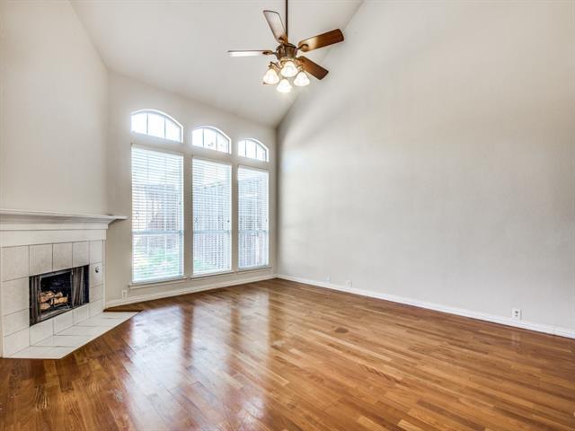 Building Photo - 2337 Ravenhurst Dr