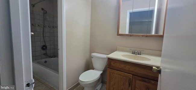 Building Photo - 8883 Rusland Ct