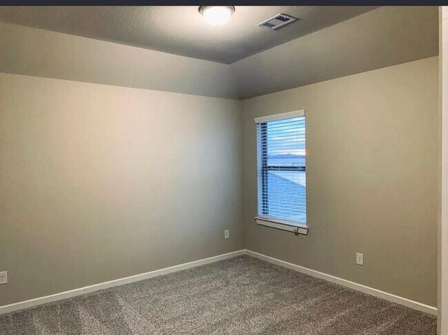 Building Photo - 584 Santa Rosa Hls Dr