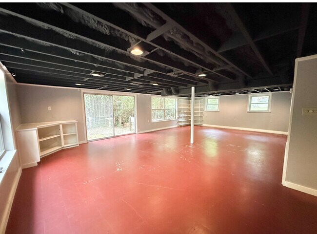 Building Photo - 102 Blueridge Pl