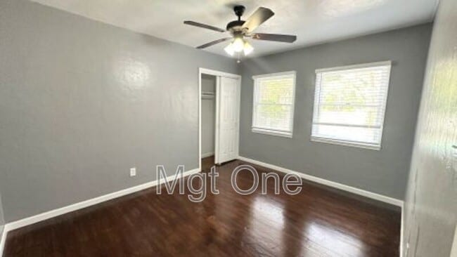 Building Photo - 4637 Central Ave