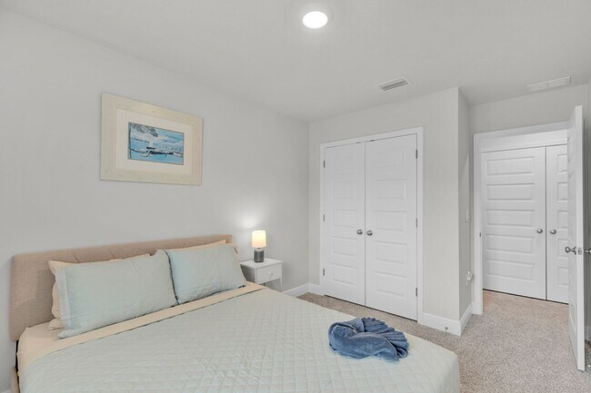 Building Photo - 5724 Sandy Walk St