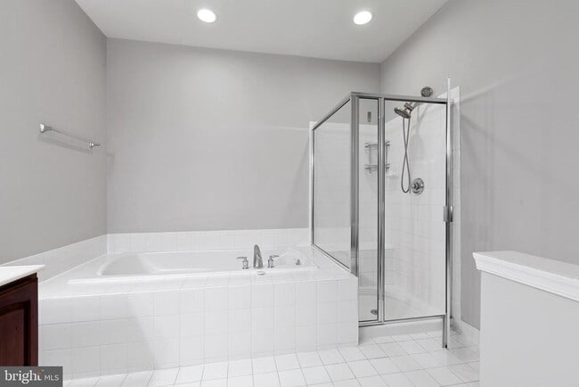 Building Photo - 2319 Boston St