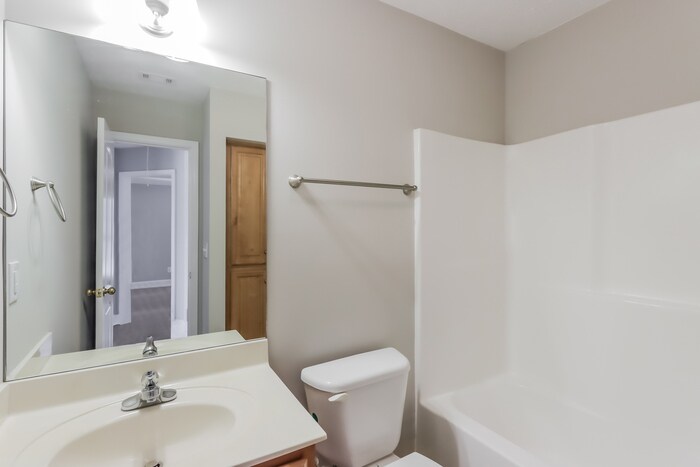 Building Photo - 8749 Lindsey Ln