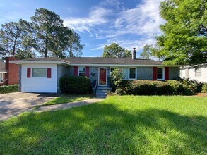 Building Photo - Cayce Home