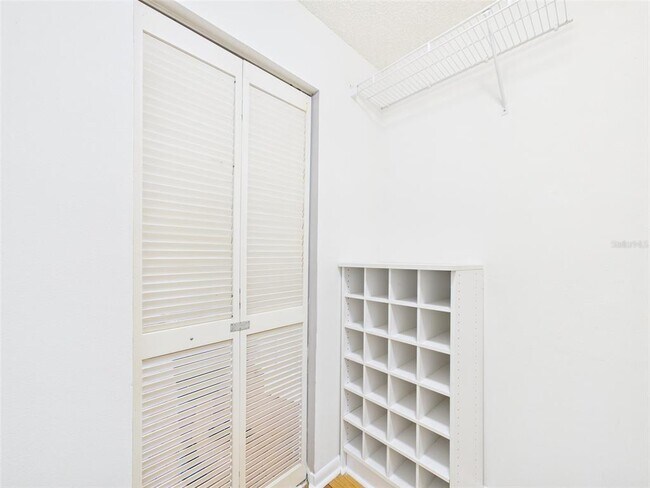 Building Photo - 9679 SW 99th Ave