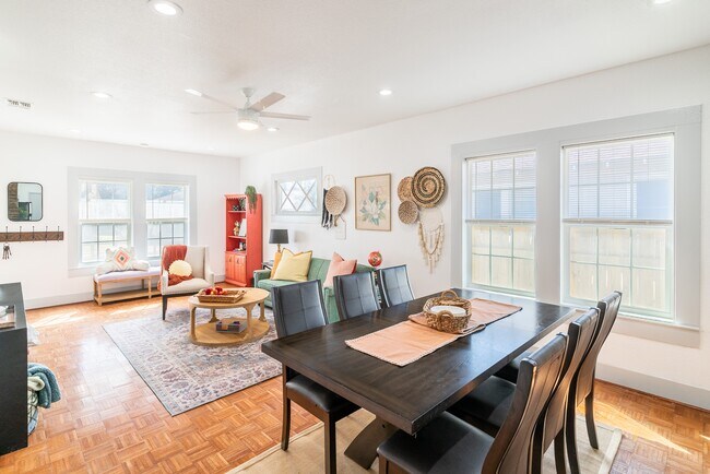 Building Photo - 475 E French Pl