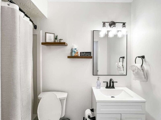 Building Photo - 1224 Crawford Way