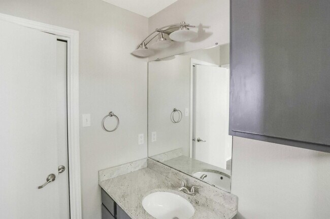 Building Photo - 9614 Nightjar Dr