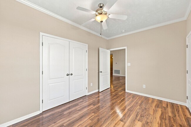 Building Photo - 1320 Kershaw Loop