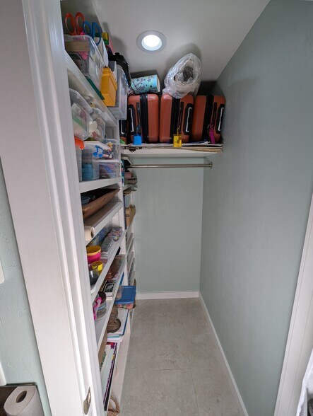 Bedroom 2 Closet - 910 NW 29th Pl