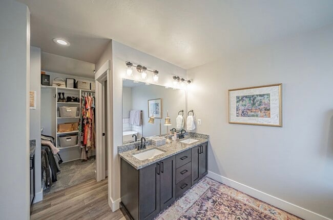 Building Photo - 1400 Remington Trl