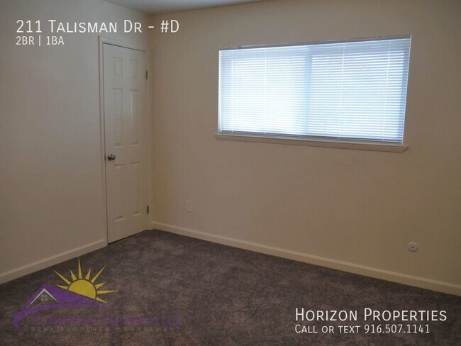 Building Photo - 211 Talisman Dr