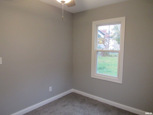 Building Photo - 240 5th St E