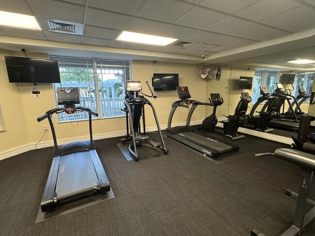 Building Photo - 221 Ocean Grande Blvd