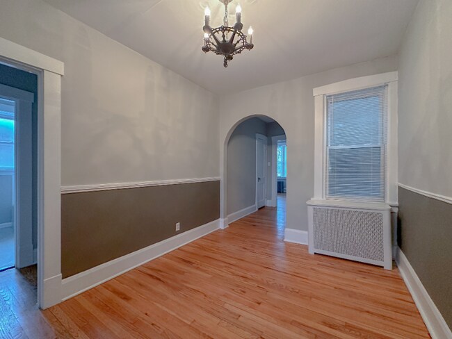 Building Photo - 1280 Boland Pl