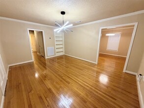 Building Photo - 6520 Weslayan St