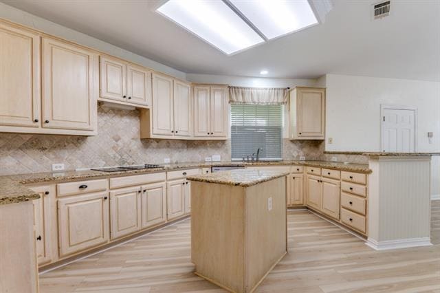 Building Photo - 3720 Southport Dr