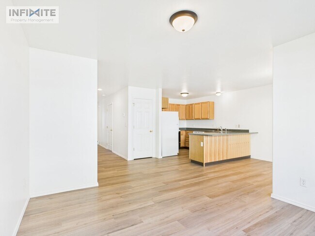 Building Photo - Refinished 3 Bedroom Off Of Durston