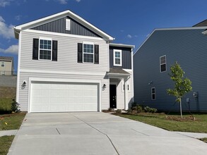 Building Photo - COMING AUGUST 2026!!! Newer 4 Bed Home in University Area