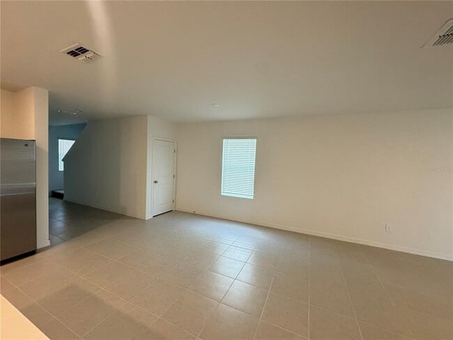Building Photo - 978 Hour Glass Rd