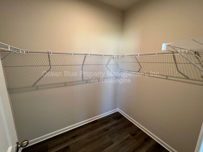 Building Photo - 8606 Bonfire Wy