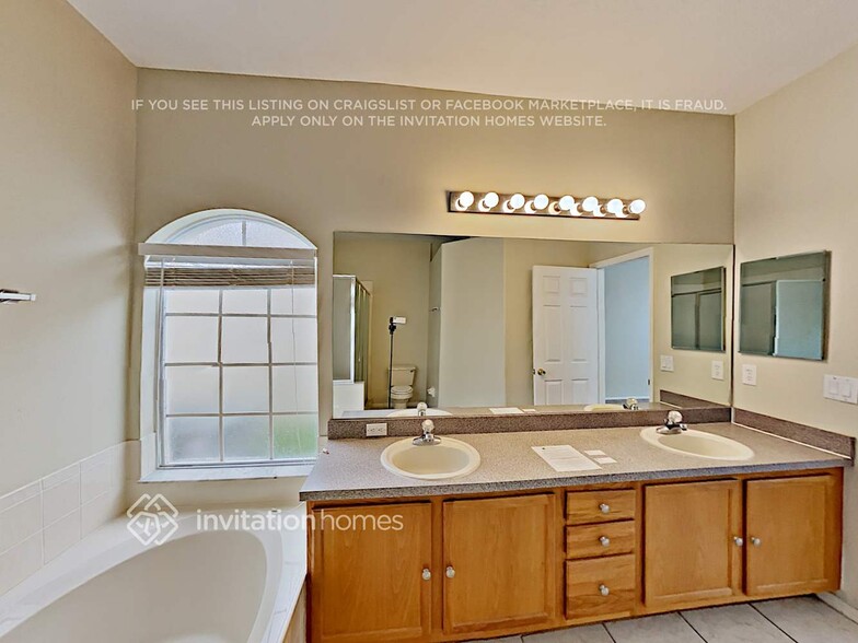 Building Photo - 14002 Heron Pond Ct