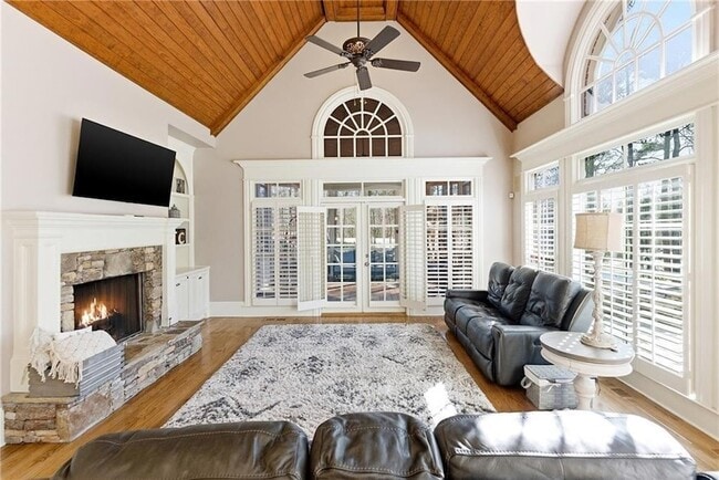 Building Photo - 6335 Howell Cobb Ct