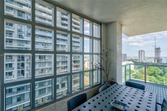 Building Photo - 3301 NE 1st Ave