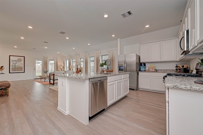 Building Photo - 21119 Bella Coral Dr