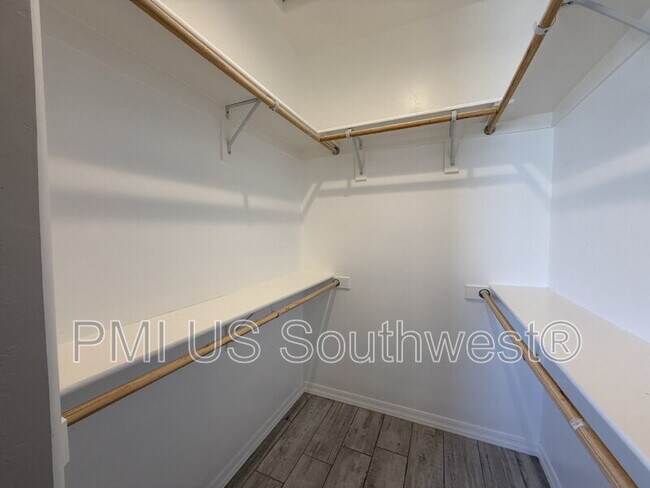 Building Photo - 1530 Jose Ave