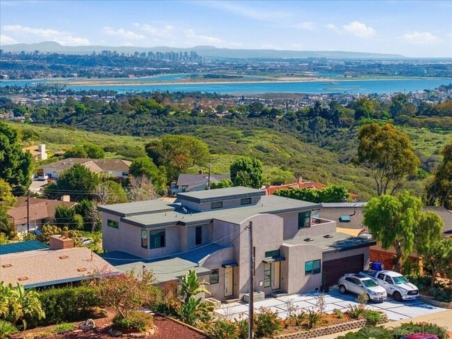 Building Photo - 5447 Soledad Rd