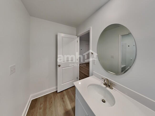Building Photo - 213 Argea Dr