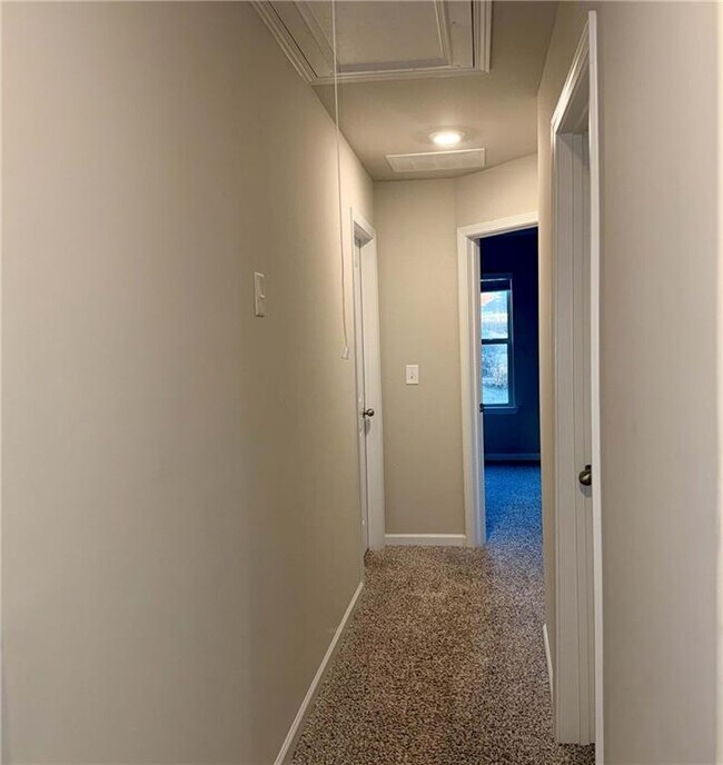 Building Photo - 480 Rockfern Ct