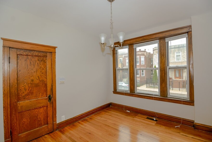 Building Photo - 2457 W Rice St