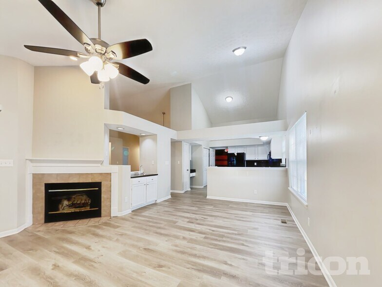 Building Photo - 3020 Sunmeadow Ct