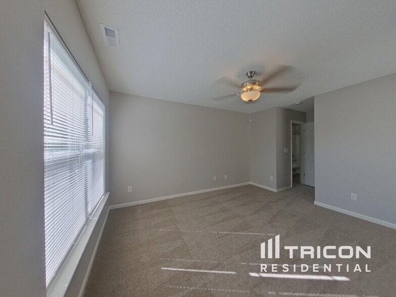 Building Photo - 345 Hunslet Cir