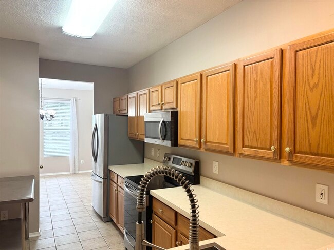 Building Photo - 112 Olde Towne Way
