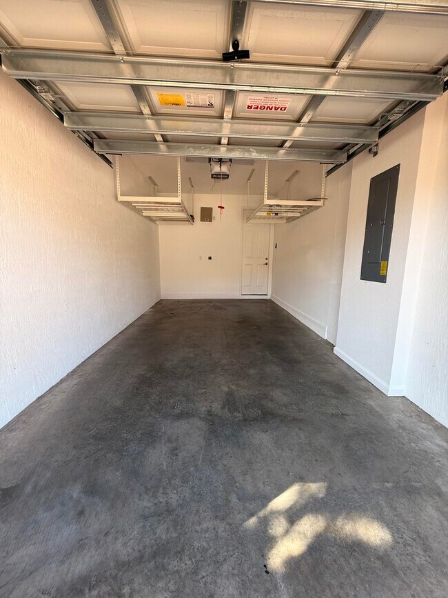 Building Photo - 7189 Briella Dr