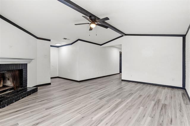 Building Photo - 2802 Spring Valley Dr
