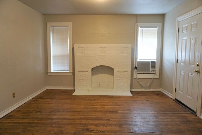 Building Photo - 1 Bed 1 Bath in the Gast Height in NE OKC