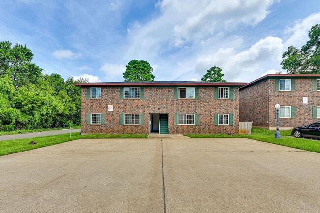 Building Photo - 220 Mitchell St