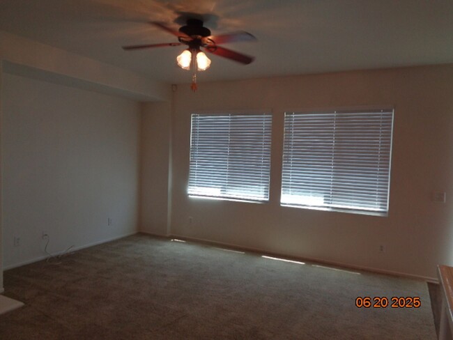Building Photo - Spacious One Story in West Palmdale with 1...