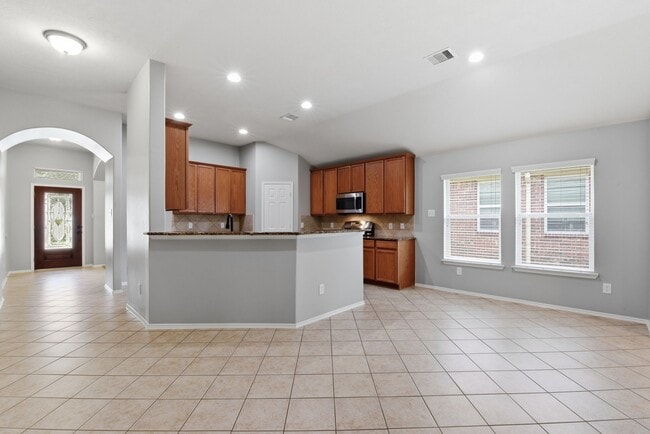 Building Photo - 14019 Pueblo Run Dr