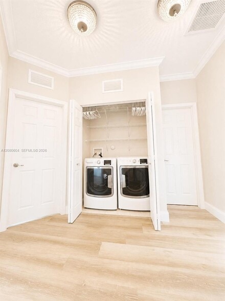 Building Photo - 16320 SW 71st Ter
