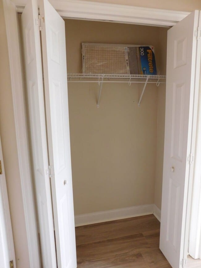 Building Photo - 221 Churchill Court - located in the Townes at Flamingo Oaks